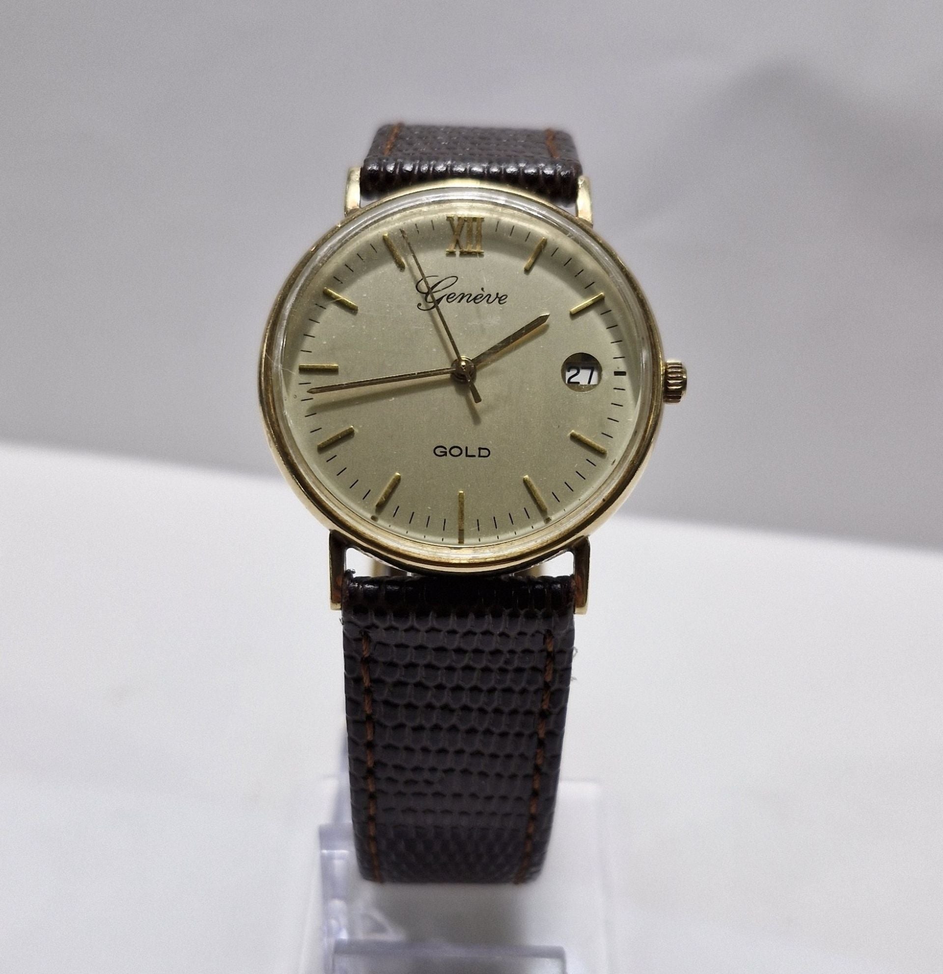 Geneve Leather Strap Gold Watch