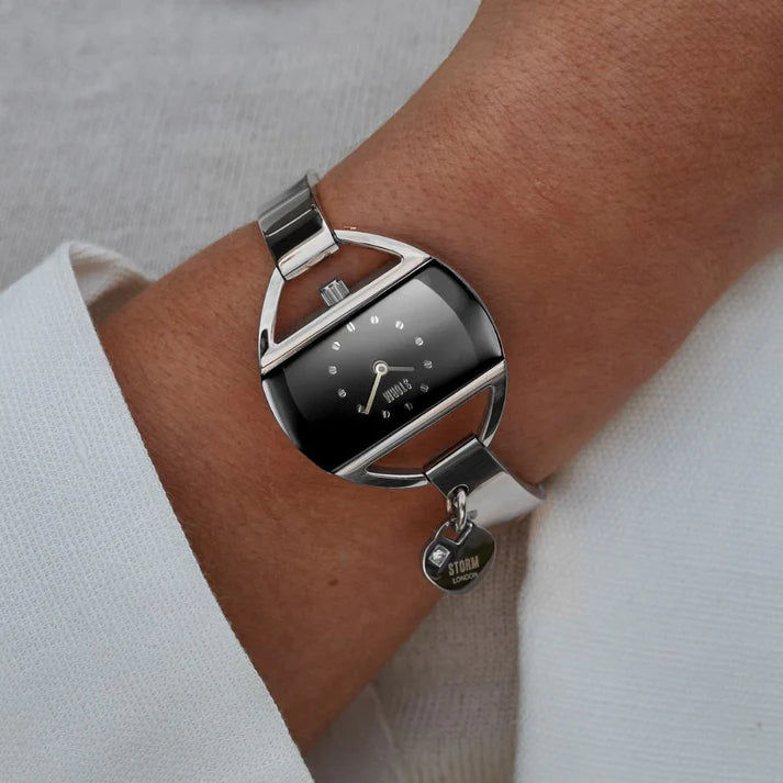 STORM TEMPTRESS CHARM BLACK