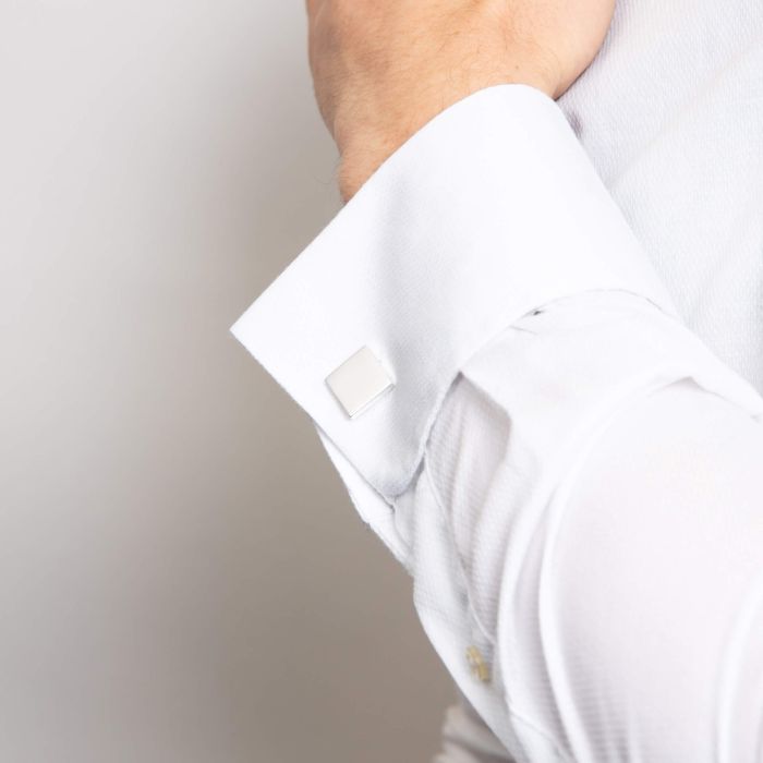 men's shirt sleeve wearing plain silver engravable cufflink