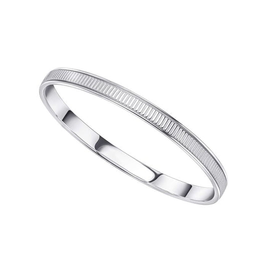 Silver  Ridged Spinner silver Bangle bracelet on a white background